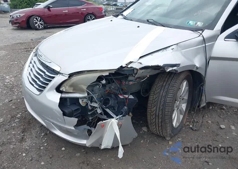 2012 Chrysler 200 Touring from USA, damaged, VIN 1C3CCBBB0CN125106